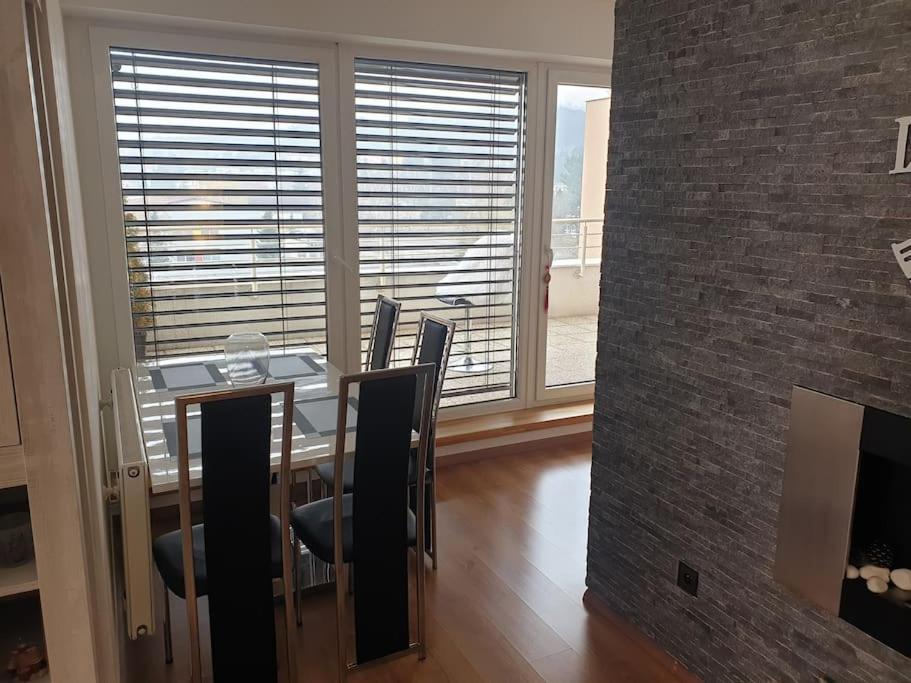Mezonetovy Apartman V Centre Novej Dubnice Ilava Экстерьер фото