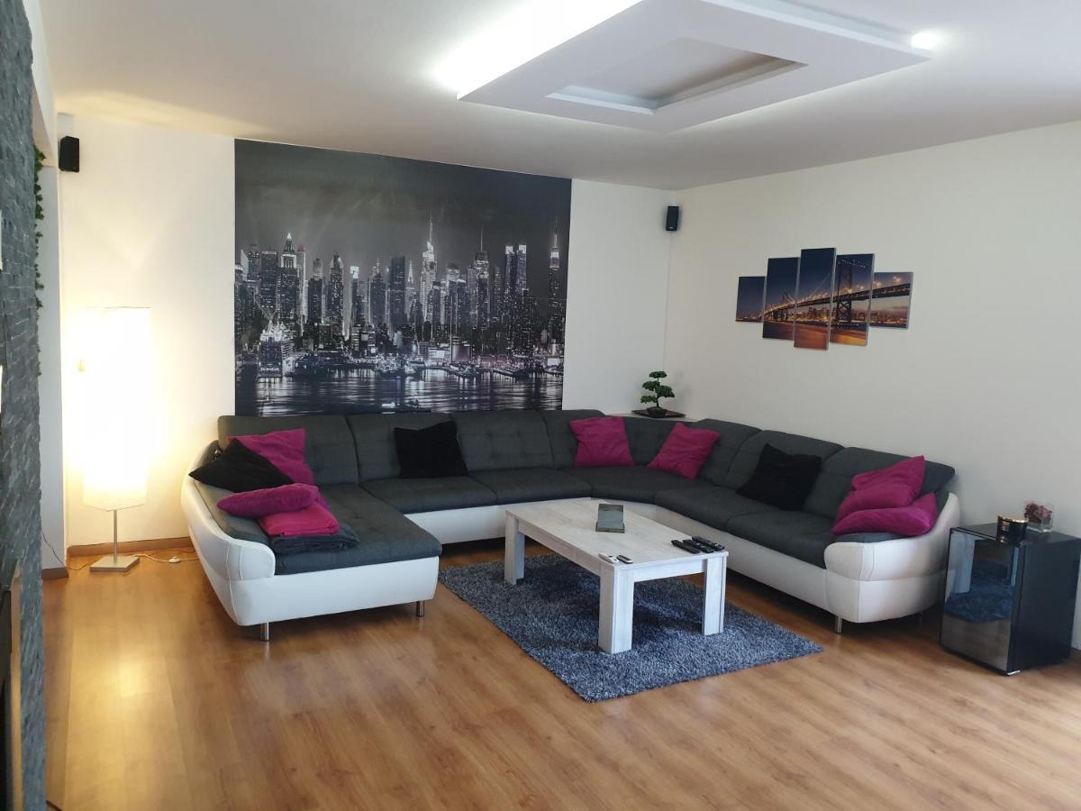 Mezonetovy Apartman V Centre Novej Dubnice Ilava Экстерьер фото
